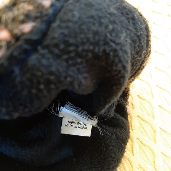 Kyber Outerwear Wool Toque - Picture 4 of 4